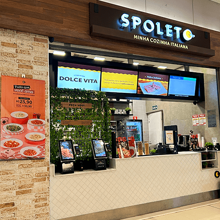 Imagem de interna da loja spoleto