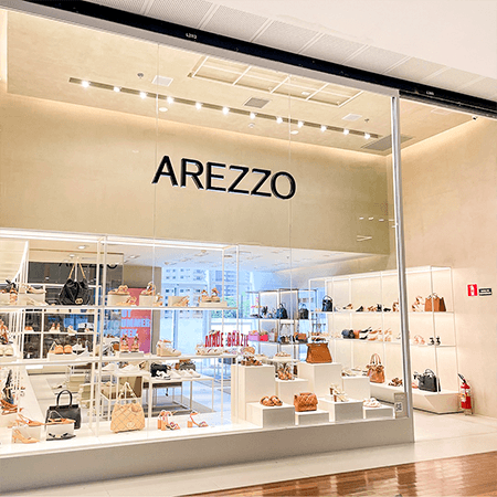 Imagem de interna da loja arezzo