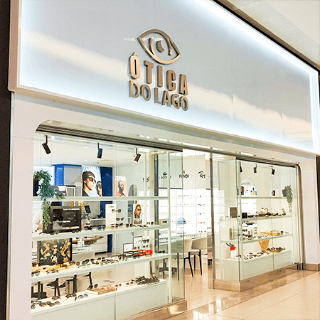 Imagem de interna da loja ótica do lago