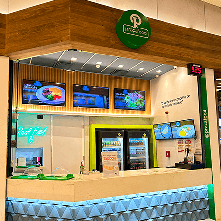 Imagem de interna da loja praça food